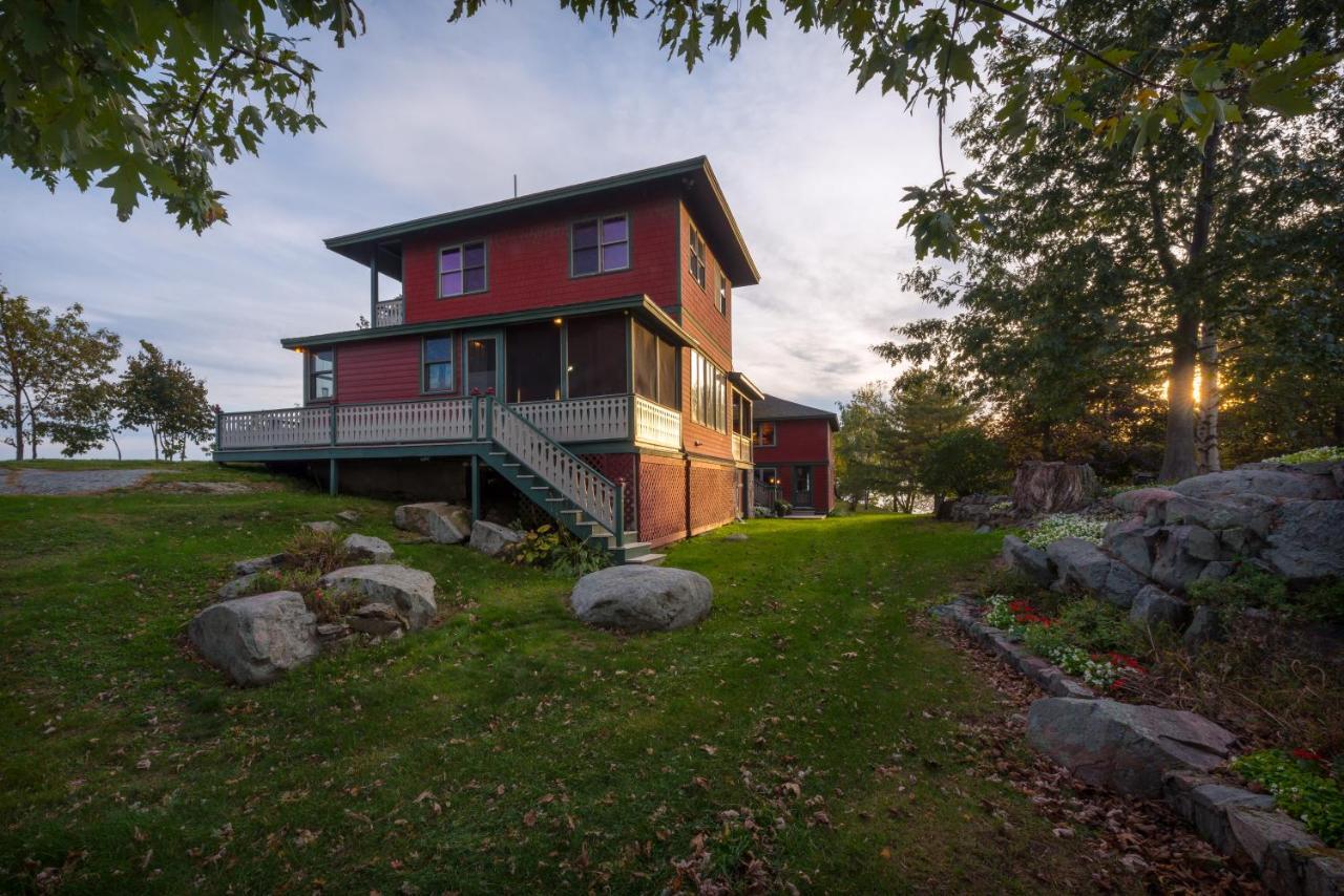 Whiskey River Cottages Formerly Seaway Slips Clayton Exterior photo