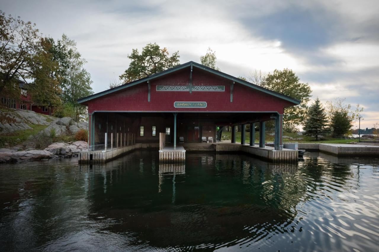 Whiskey River Cottages Formerly Seaway Slips Clayton Exterior photo