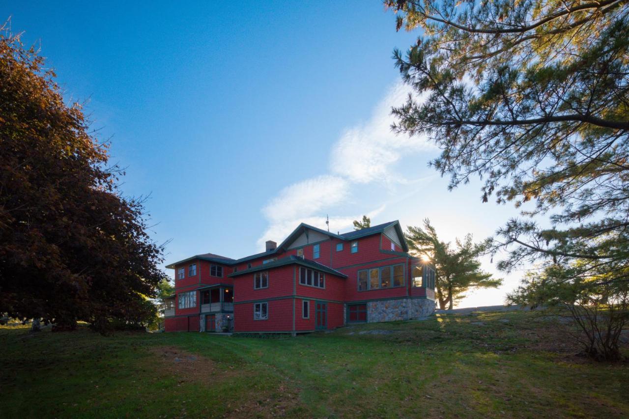 Whiskey River Cottages Formerly Seaway Slips Clayton Exterior photo